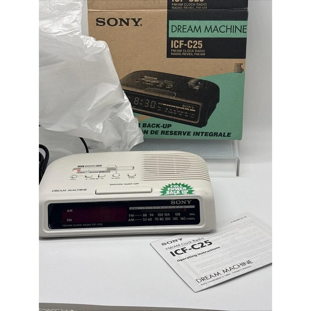 Sony Dream Machine Model ICF-C25 Clock Radio AM/FM Alarm White Vintage Open Box